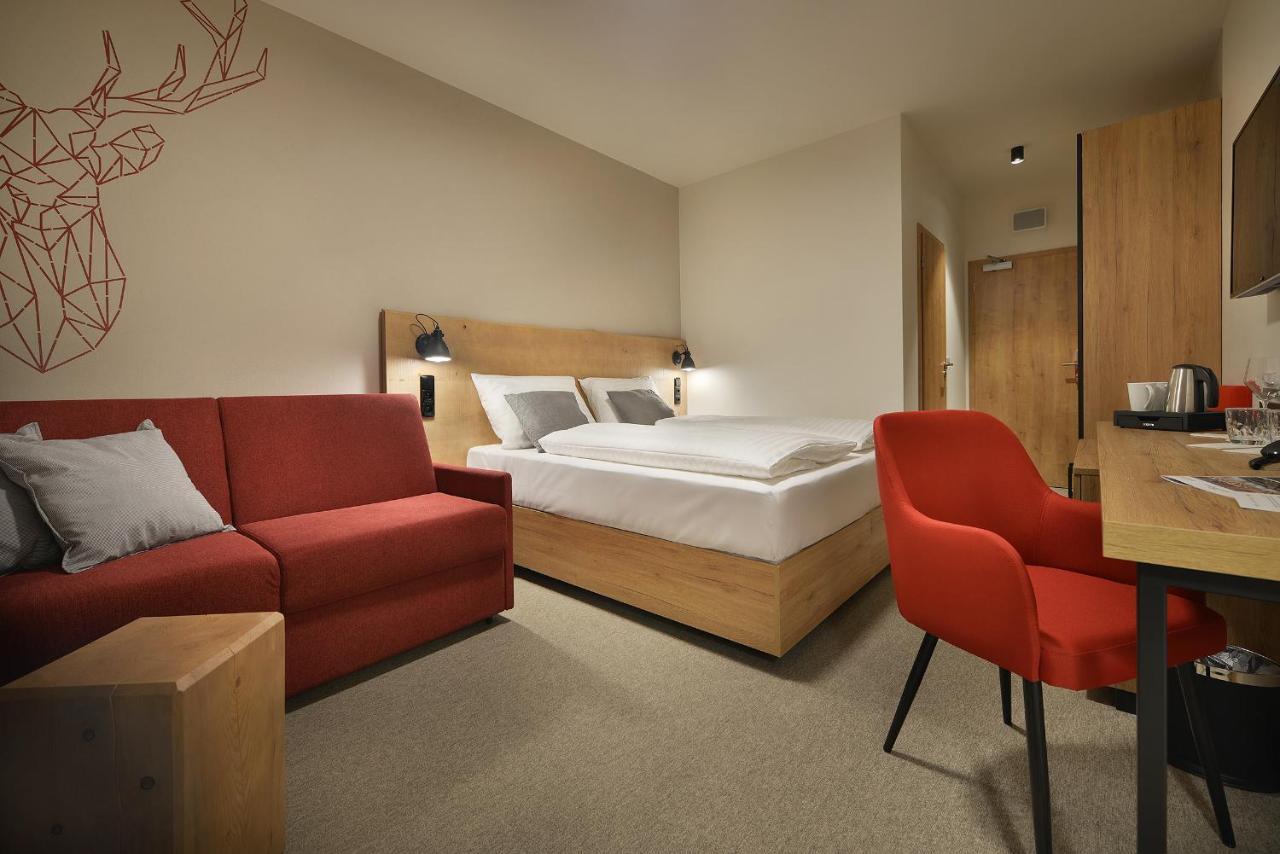 Hotel Element リプノ・ナト・ヴルタヴォウ エクステリア 写真